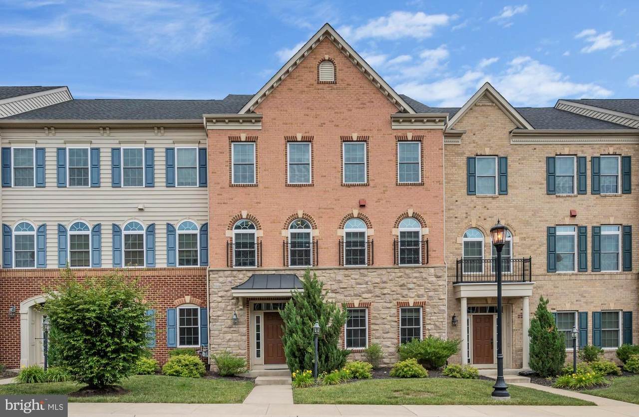 25140 Earlsdon Terrace - Photo 1