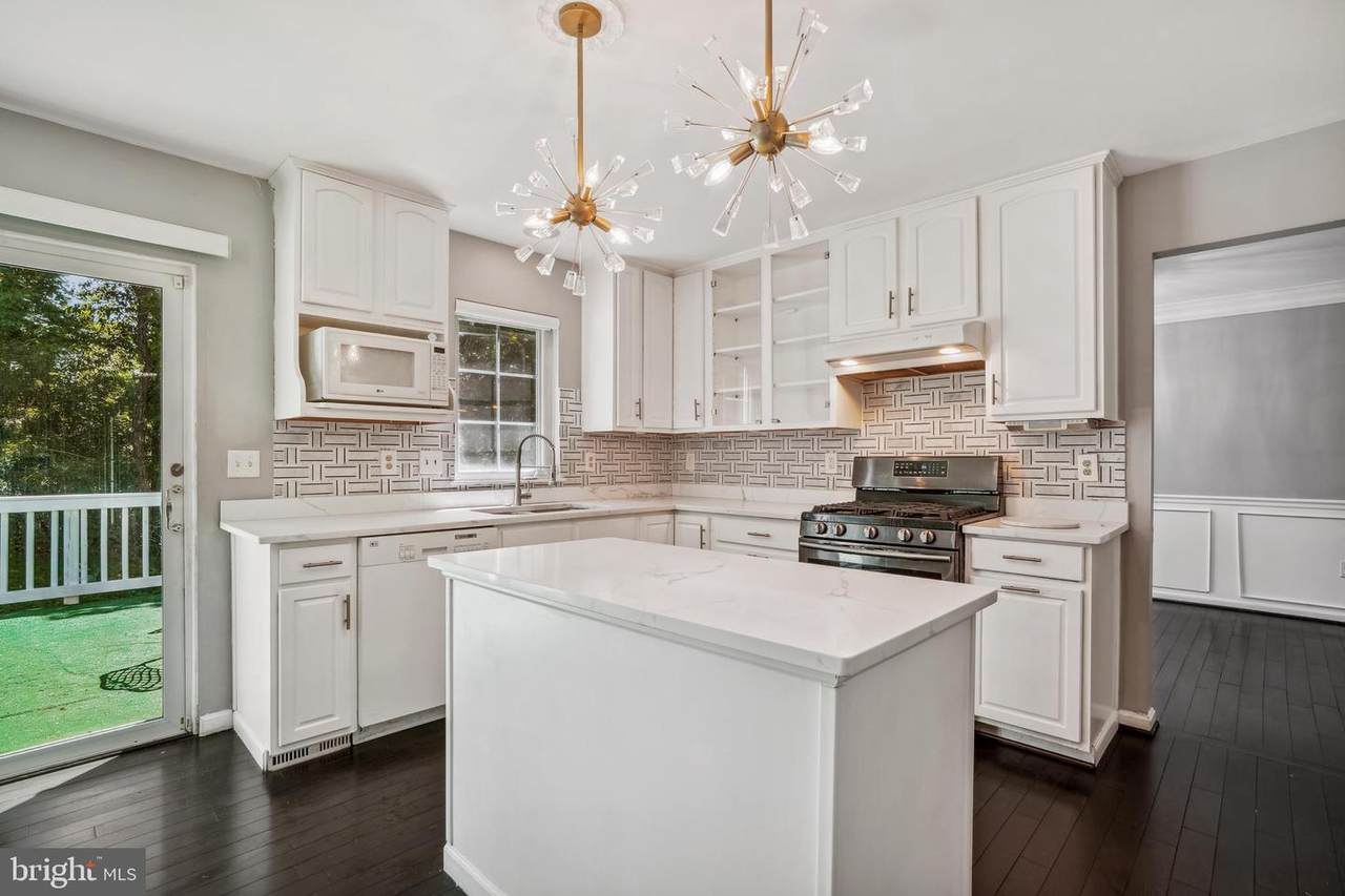 9275 Cartersville Road - Photo 1