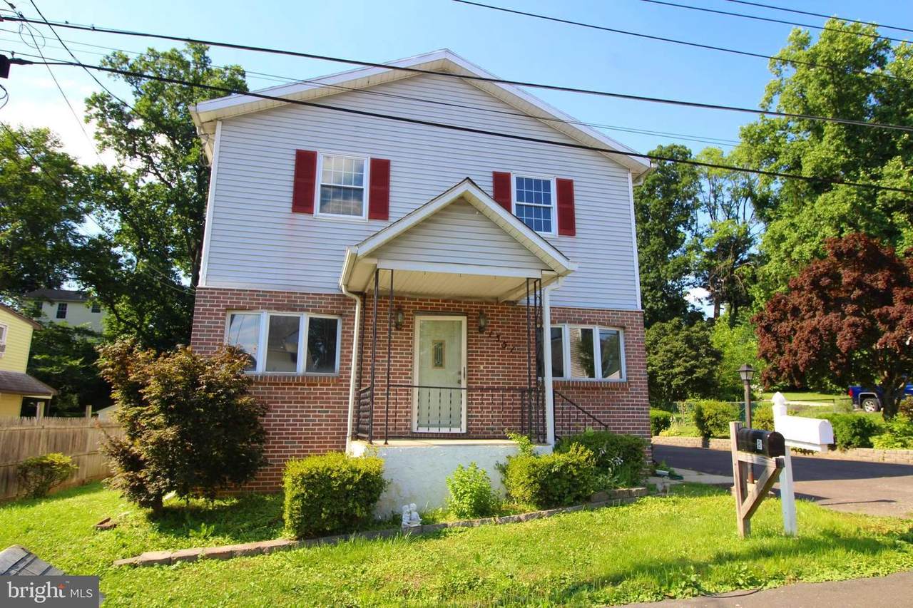 1551 Fairview Avenue - Photo 1