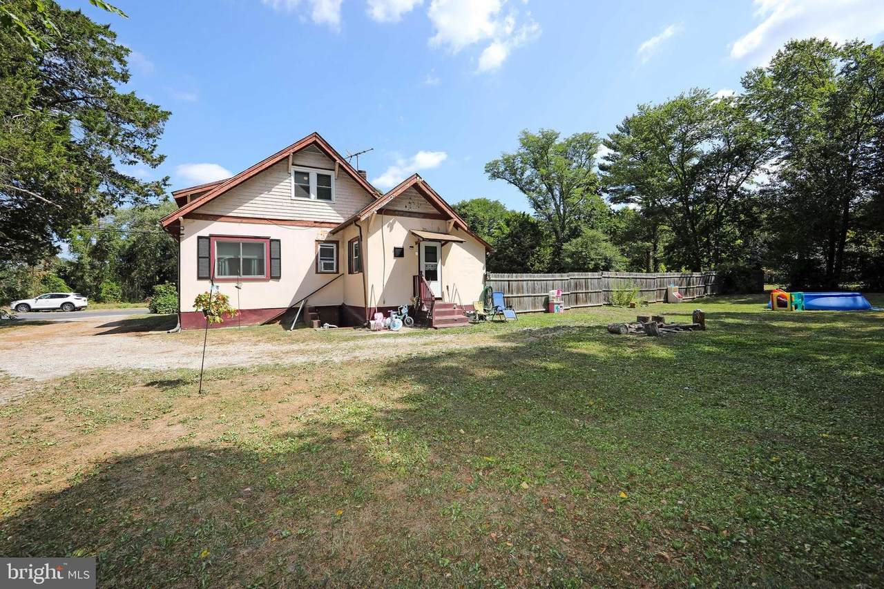 31 Forest Grove Road - Photo 1