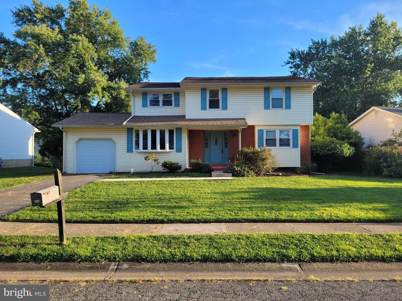514 Garrick Road - Photo 1