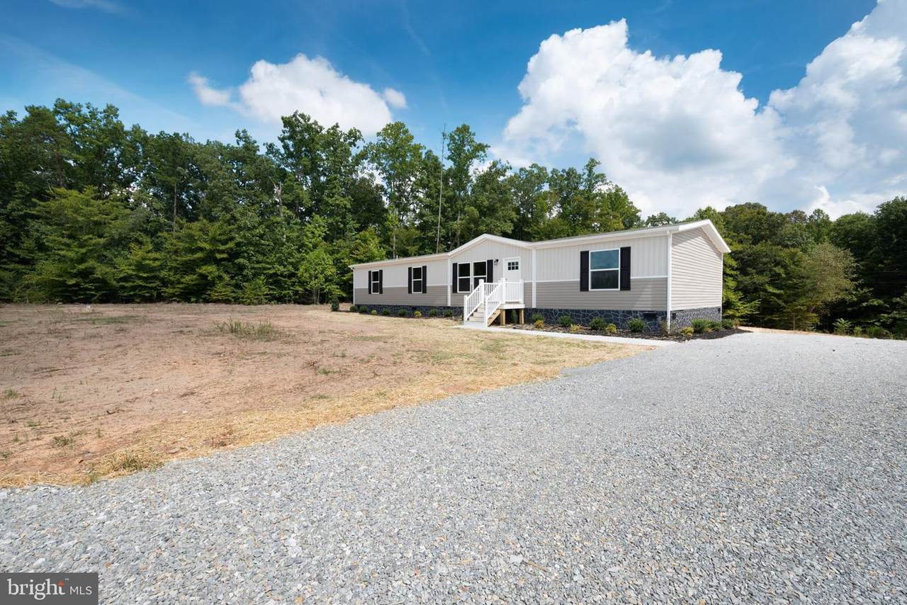 1892 Old Apple Grove Road - Photo 1