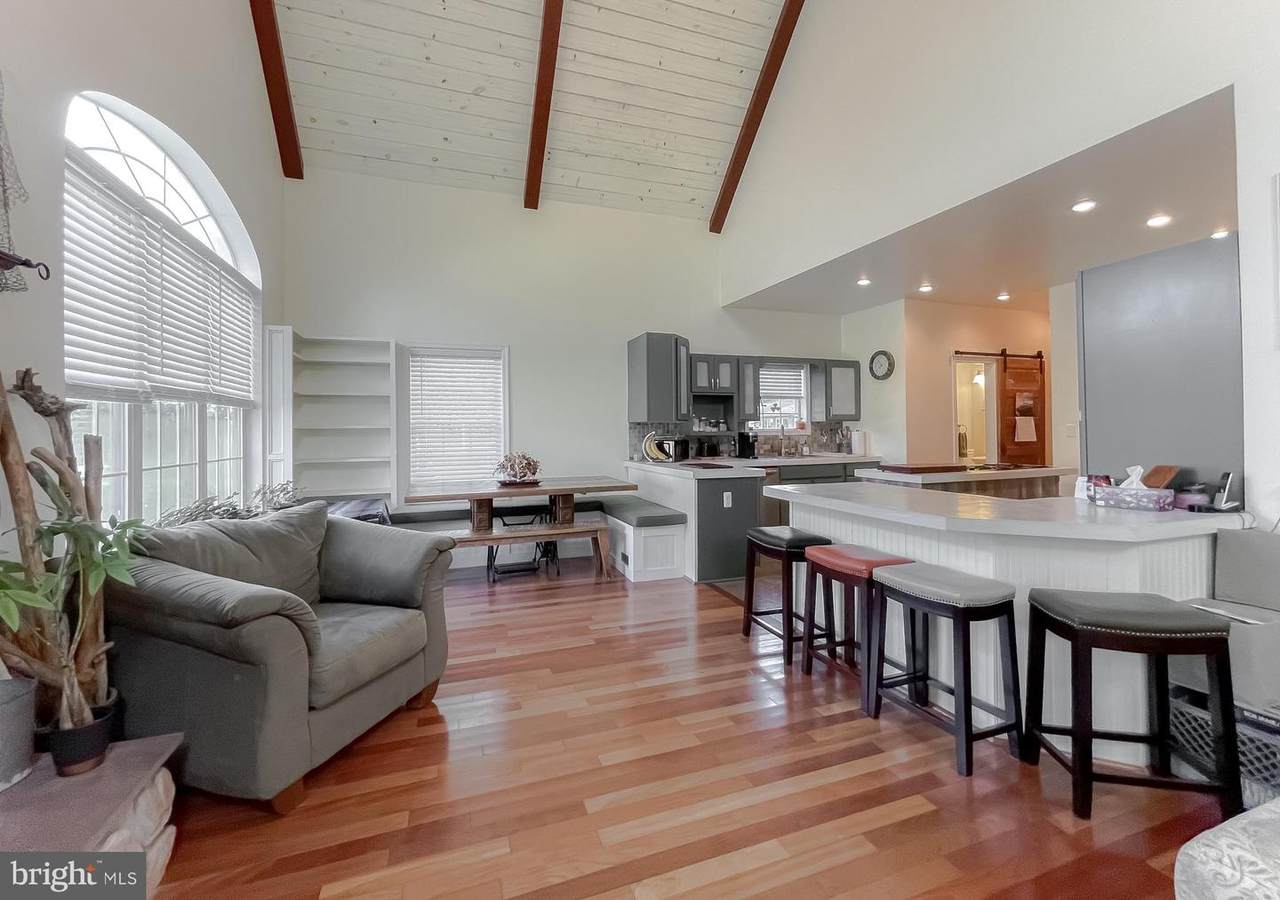 43876 Avon Way - Photo 1