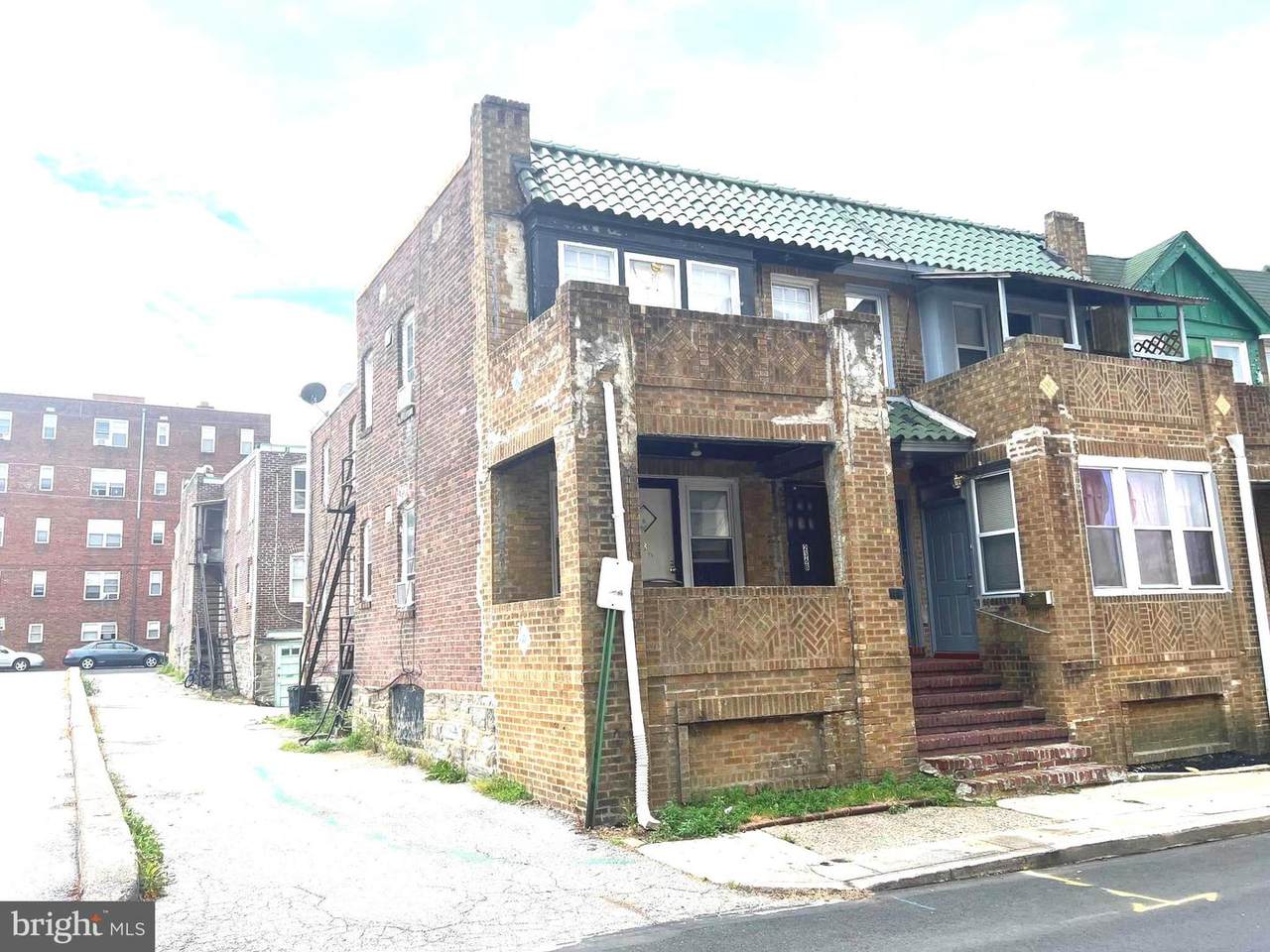236 Court Avenue - Photo 1
