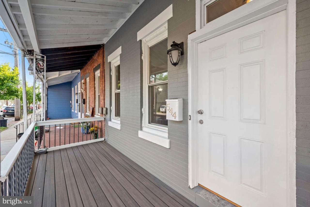 544 Newton Avenue - Photo 1