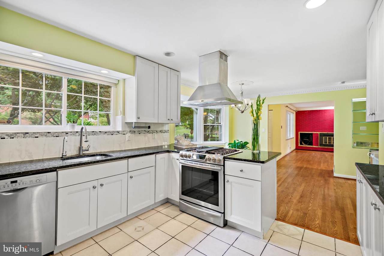 7837 Cayuga Avenue - Photo 1