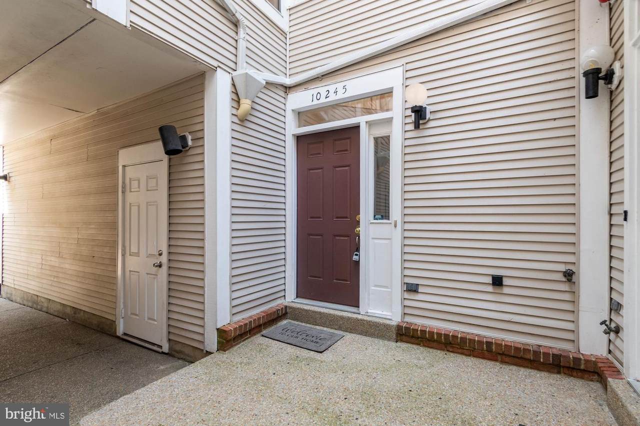 10245 Cove Ledge Court - Photo 1