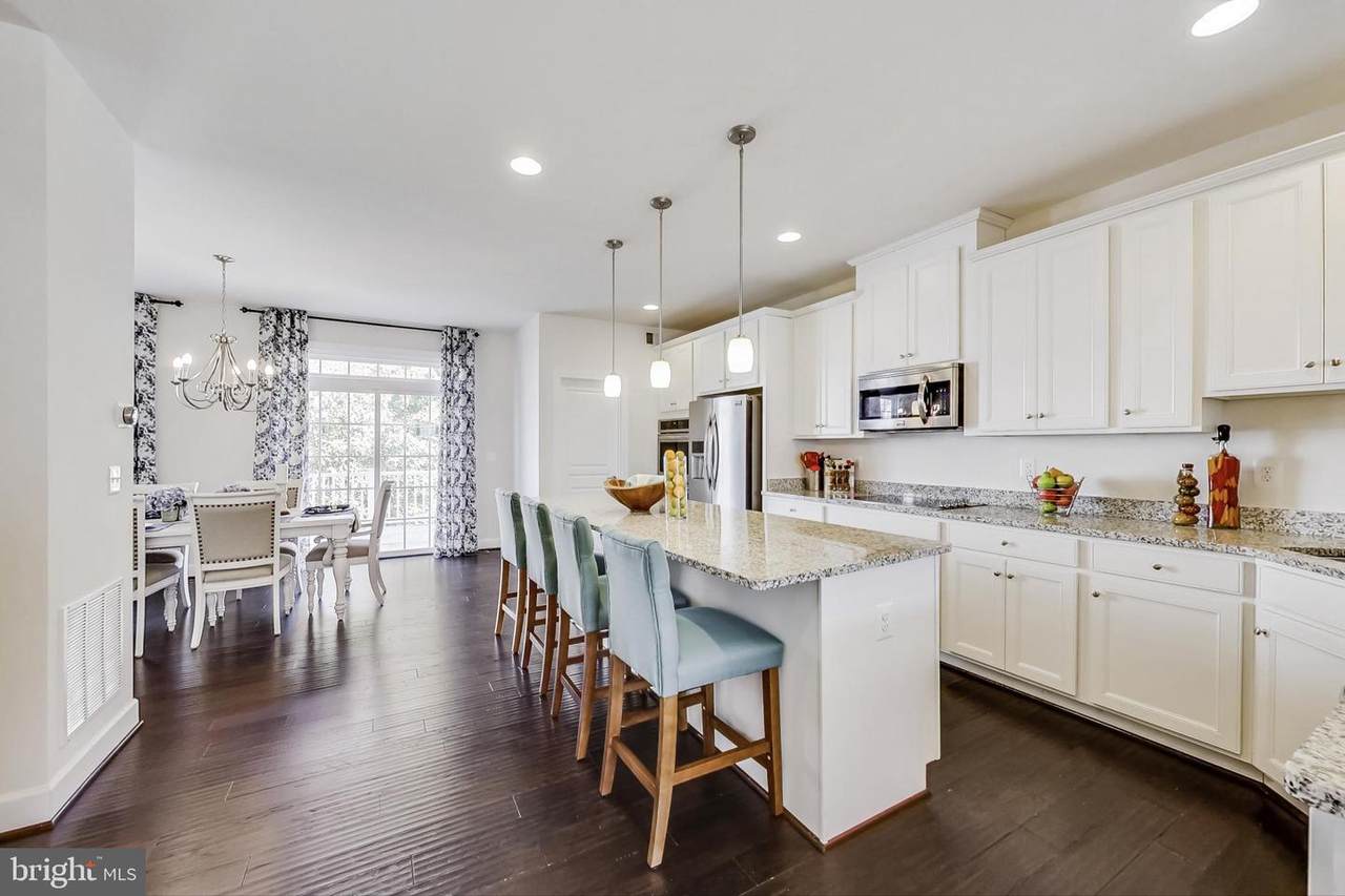 8939 Englewood Farms Drive - Photo 1