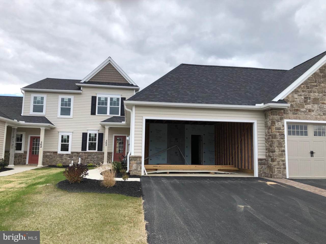 362 Meadow Rose Drive - Photo 1