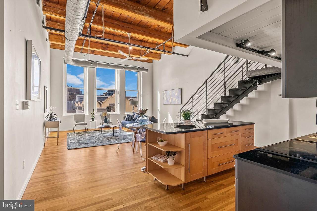 1027 Arch Street - Photo 1