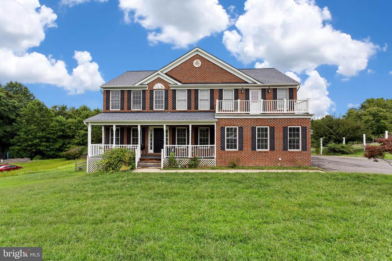 18 Pinto Lane - Photo 1