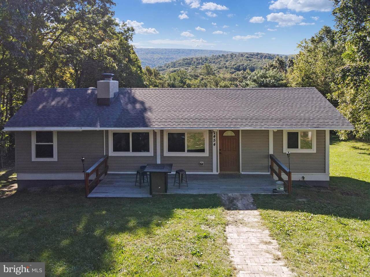 454 Pine Ridge Drive - Photo 1