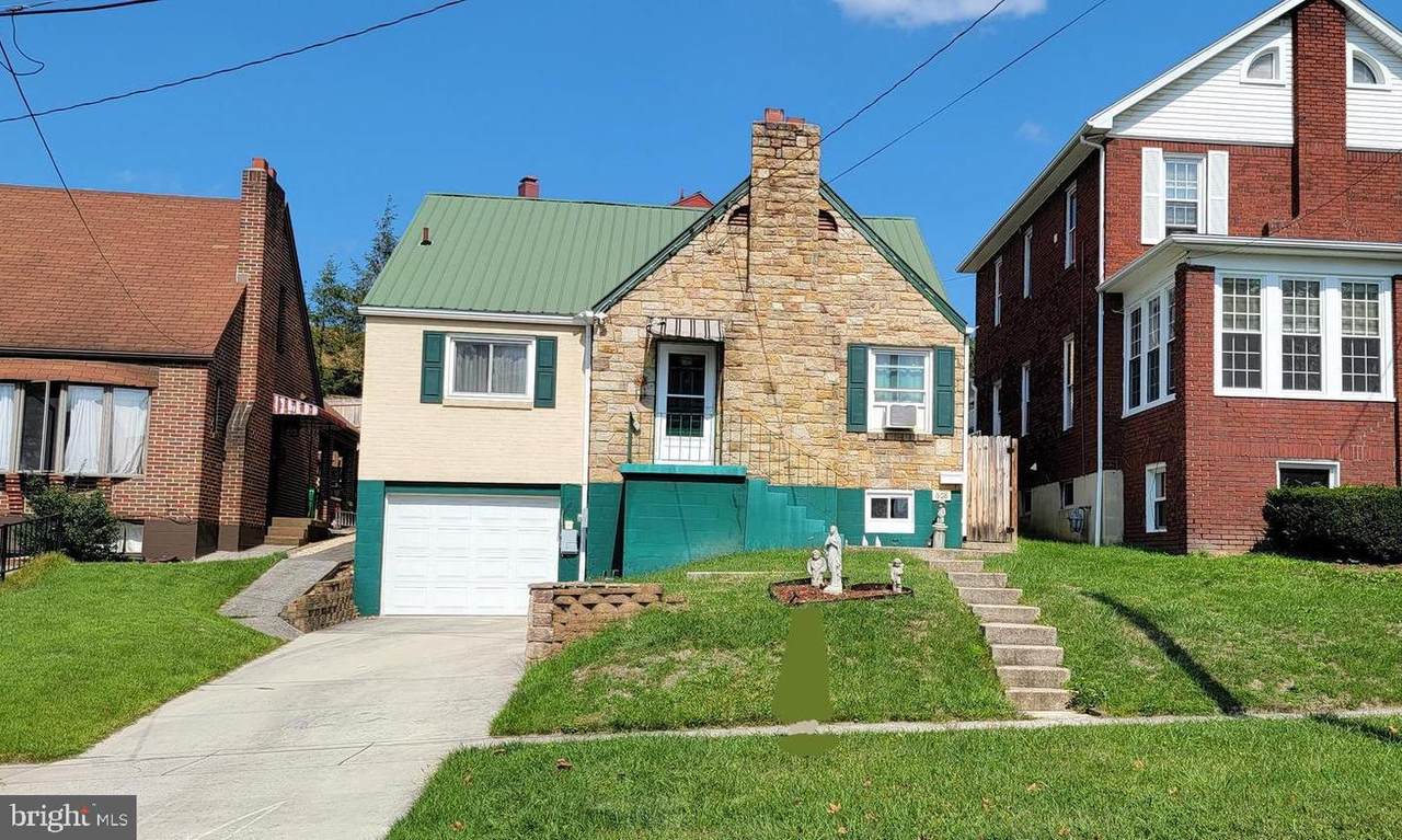 608 Kent Avenue - Photo 1