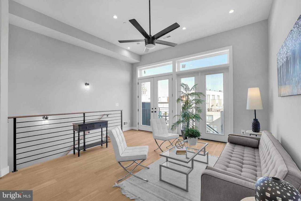 1455 Girard Street - Photo 1