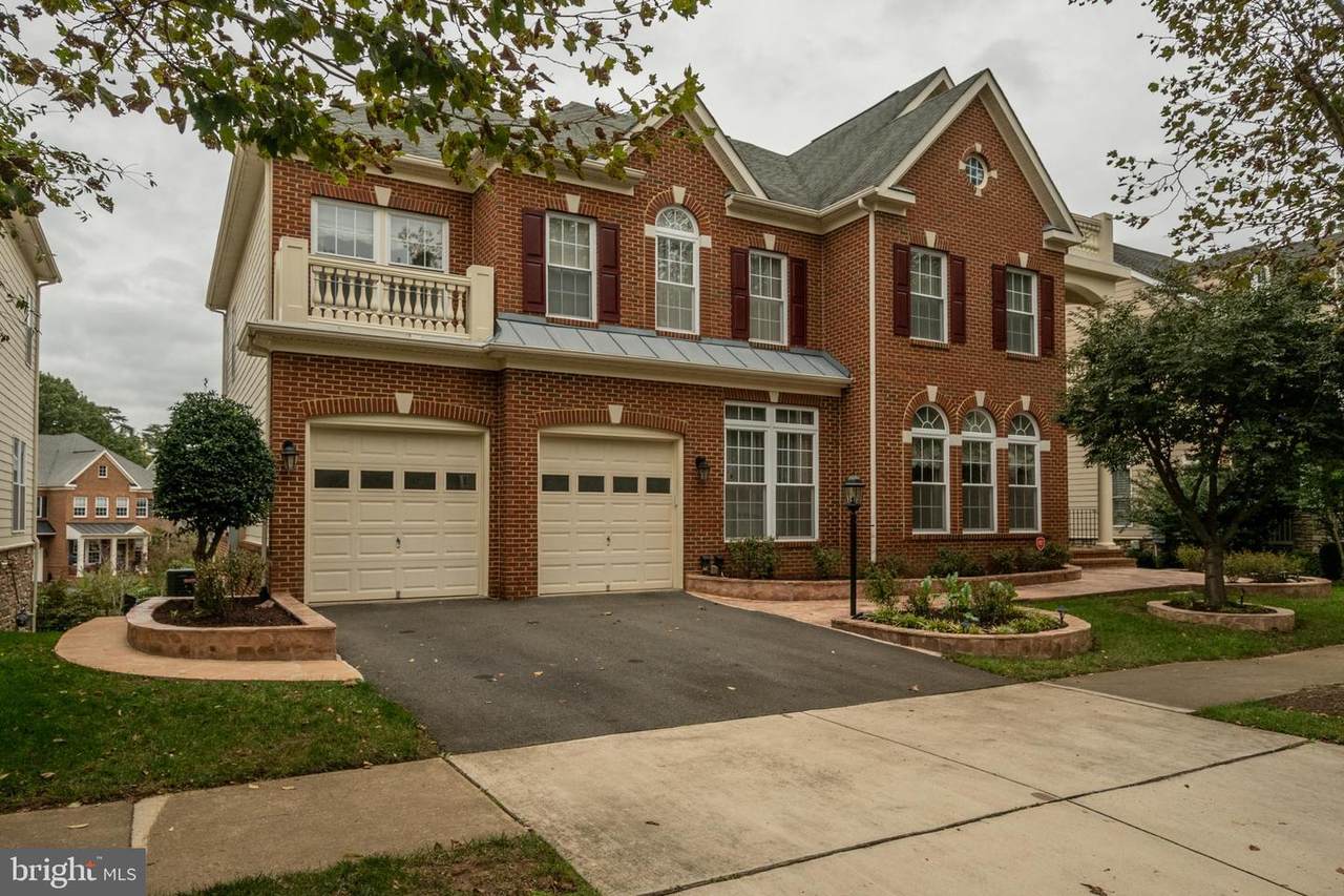 43972 Riverpoint Drive - Photo 1