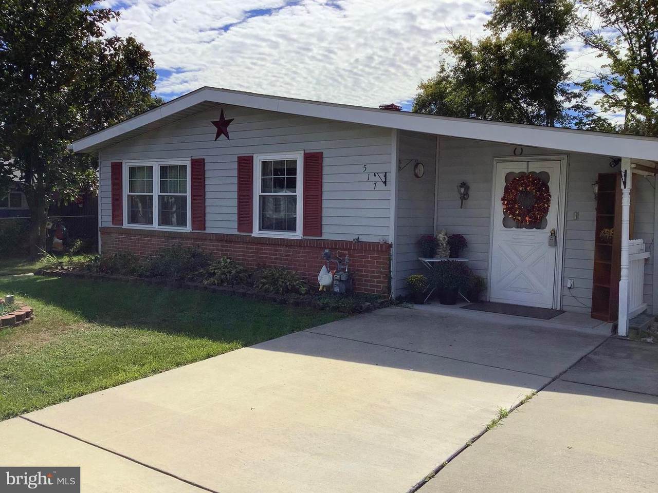 517 Morningside Drive - Photo 1