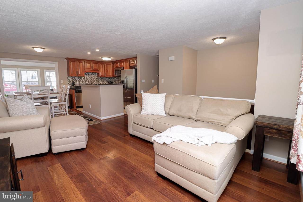 7918 Mansion House Crossing - Photo 1
