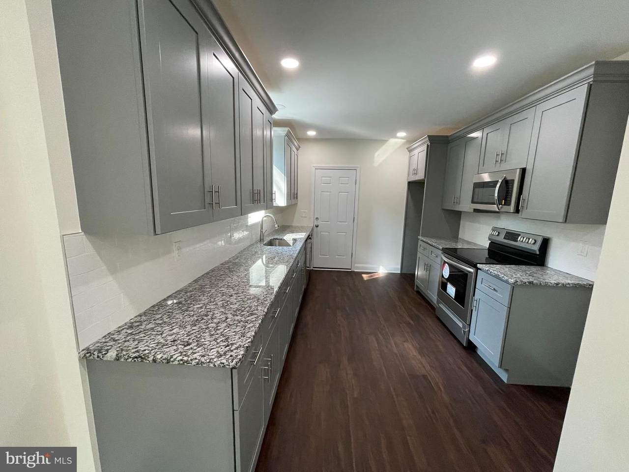 315 Chase Street - Photo 1