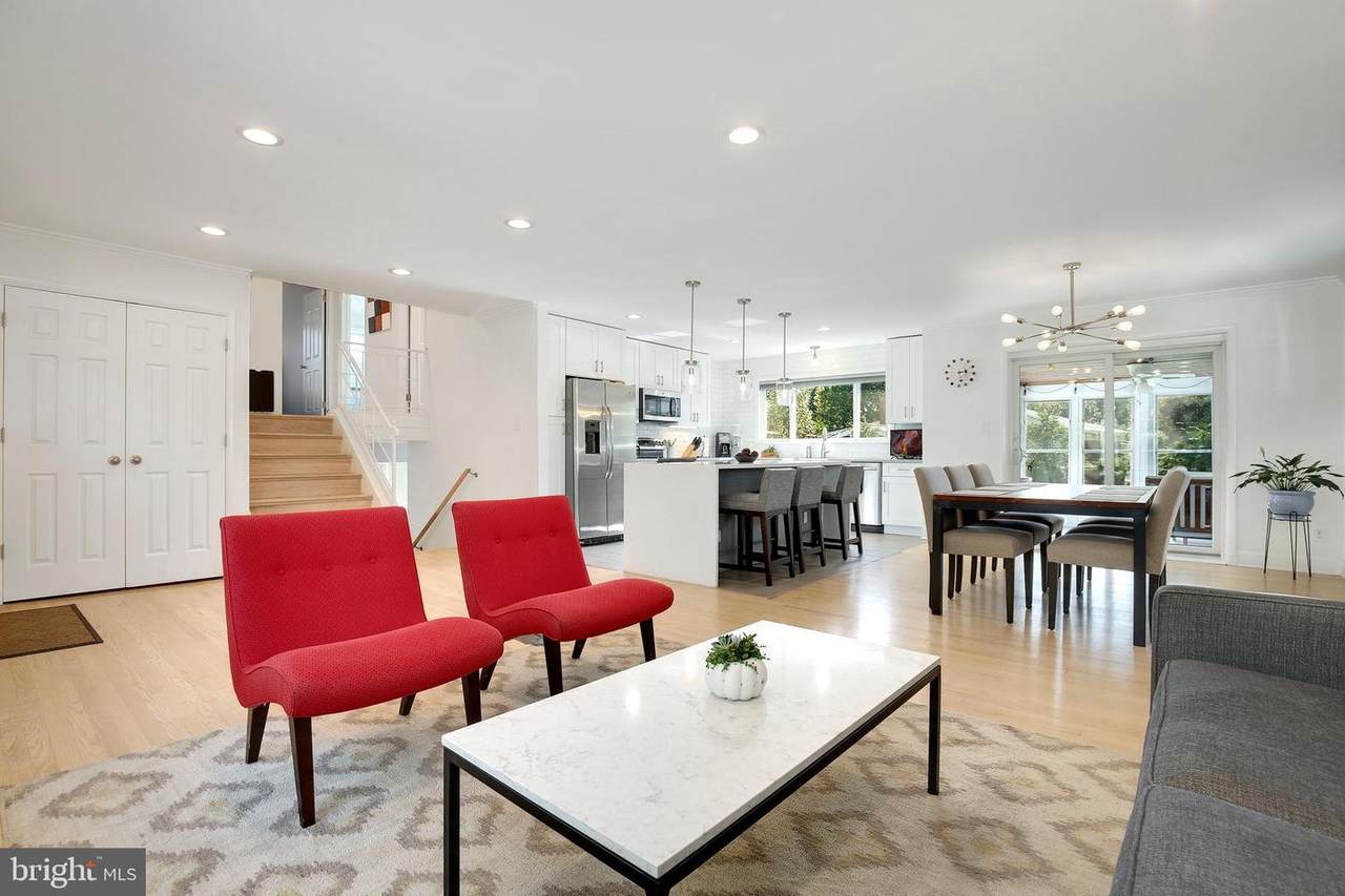 5018 Alta Vista Road - Photo 1