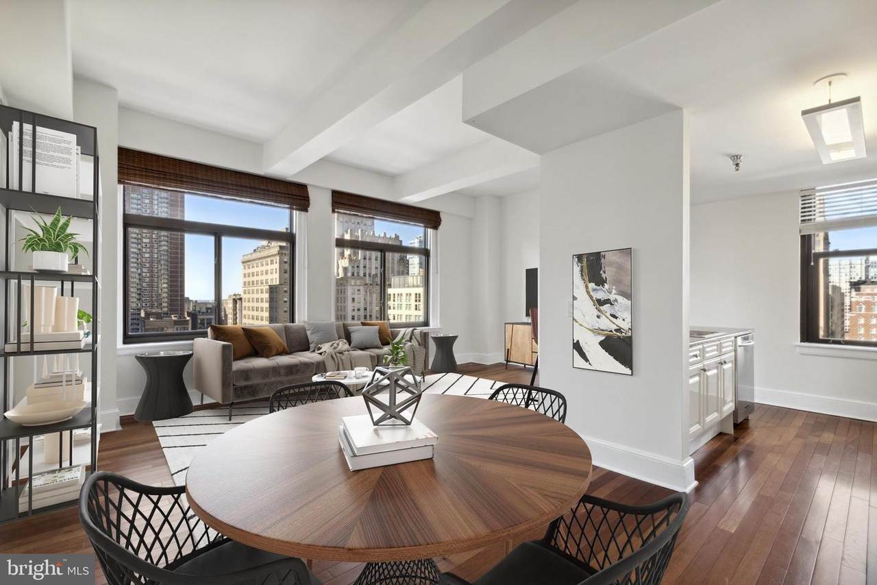 1500 Chestnut Street - Photo 1