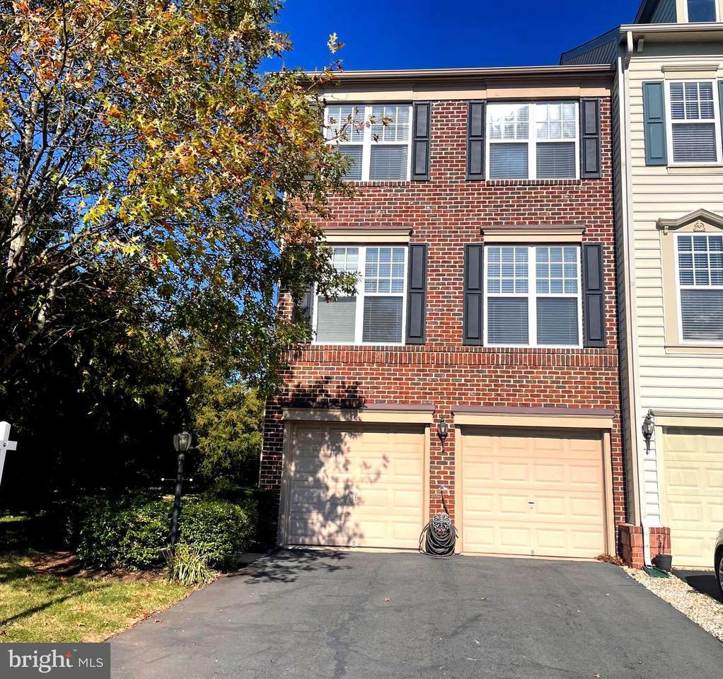9254 Cascade Falls Drive - Photo 1