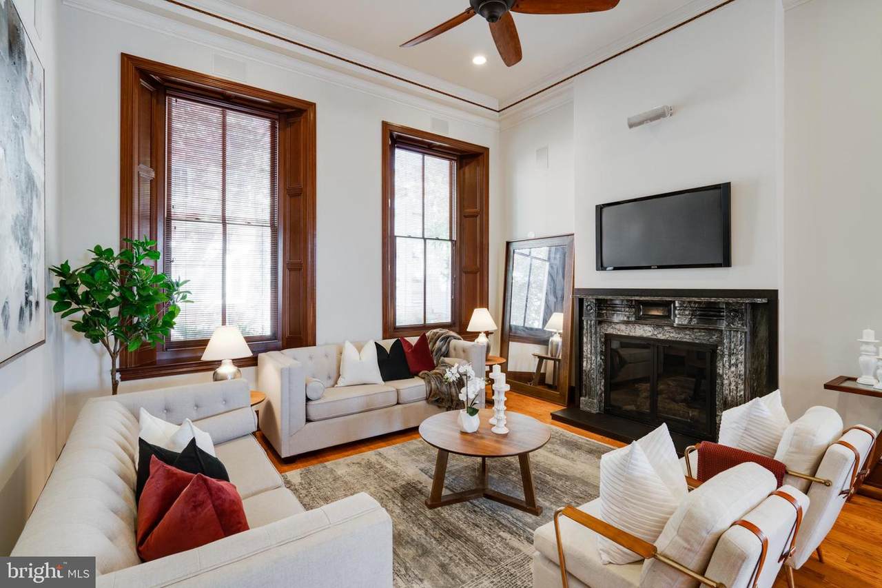 2000 Delancey Place - Photo 1