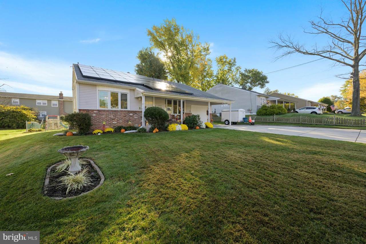 1502 Randy Lane - Photo 1