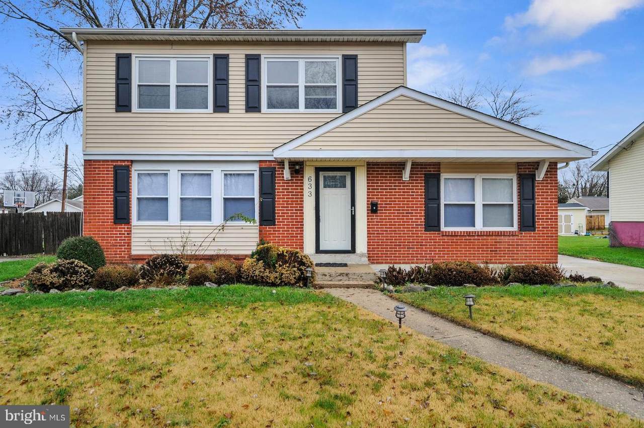 633 Pear Street - Photo 1