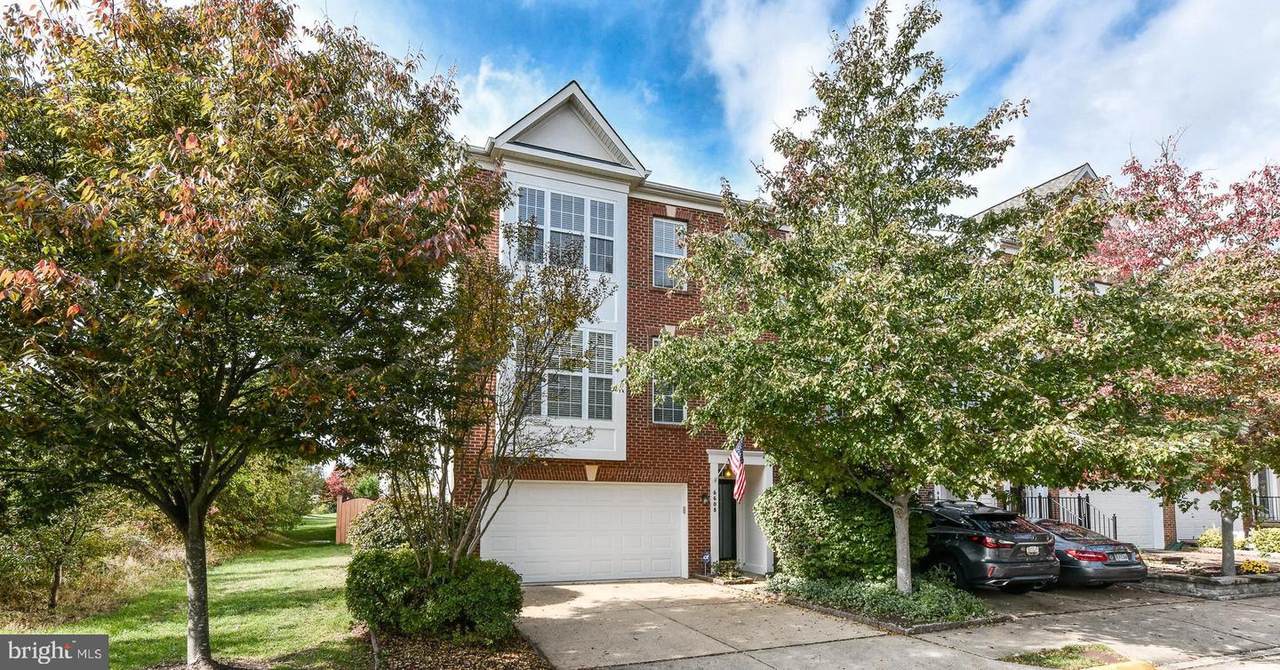 6608 Thorpe Terrace - Photo 1