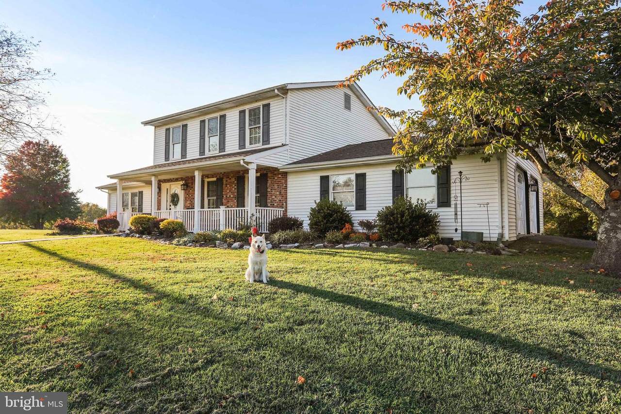 1835 River Road - Photo 1