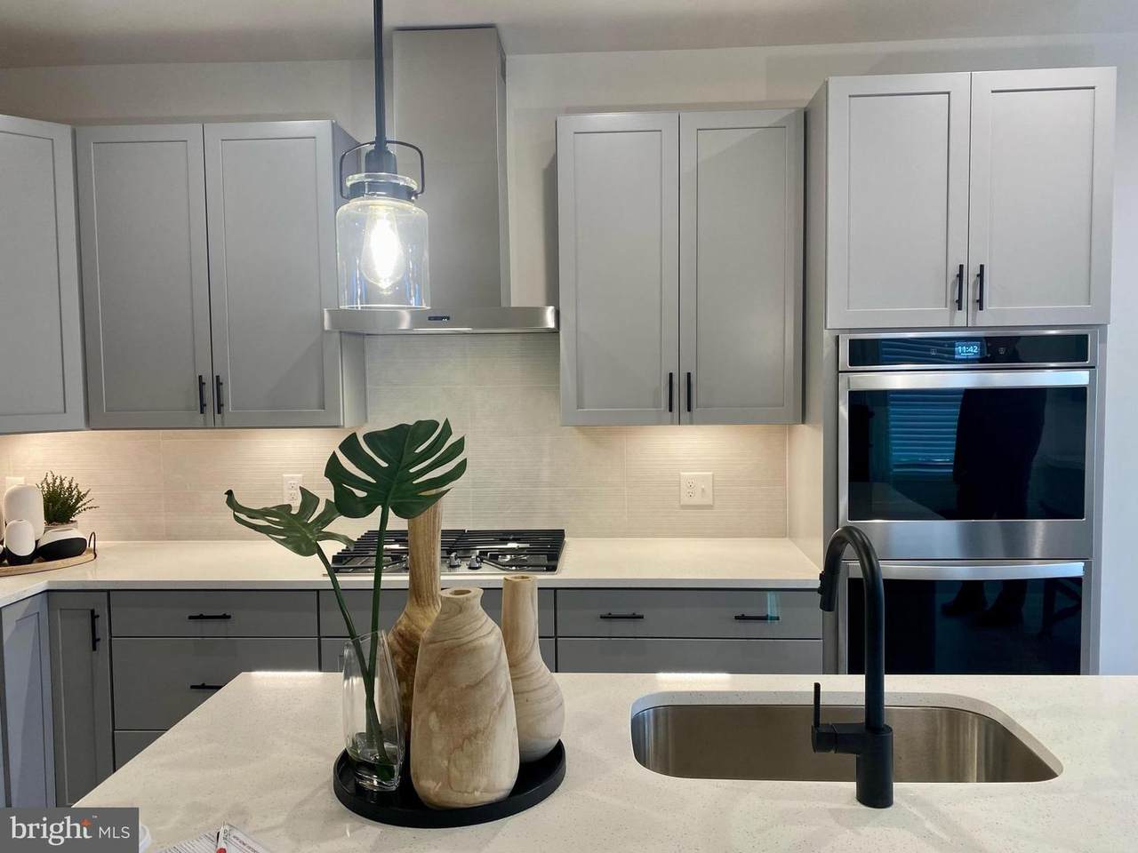 46045 Woodpecker Square - Photo 1