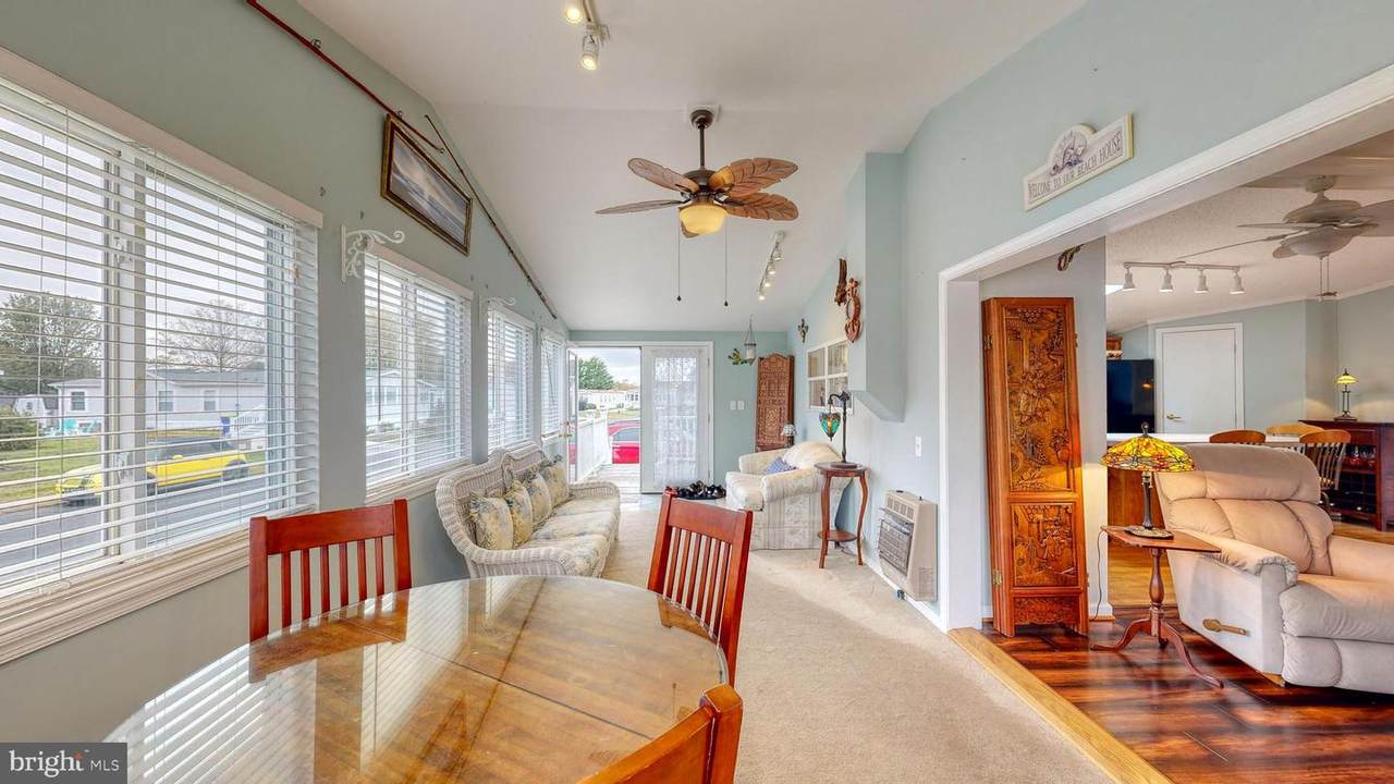 12 Coventry Lane - Photo 1