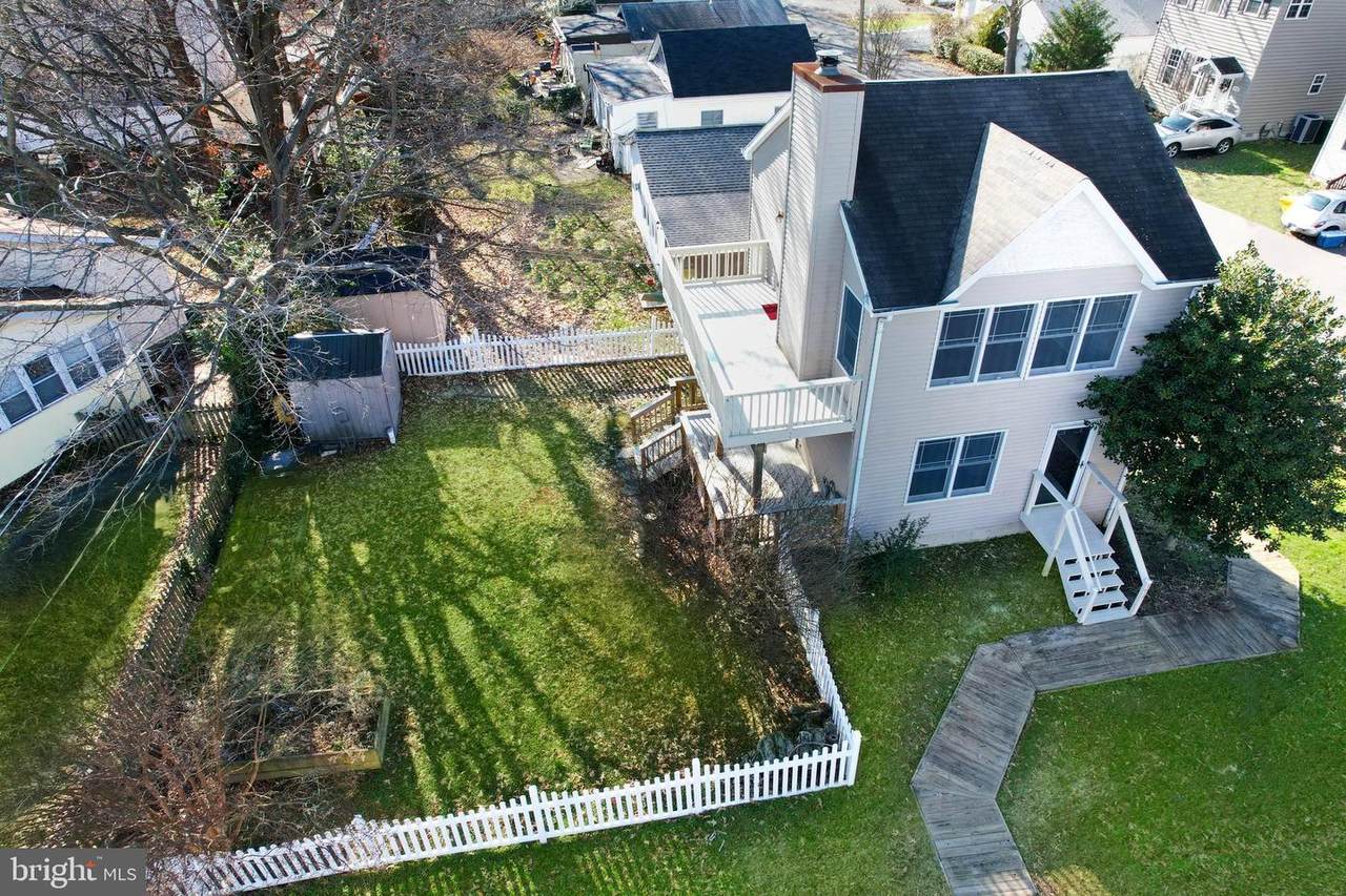 1617 Winters Avenue - Photo 1