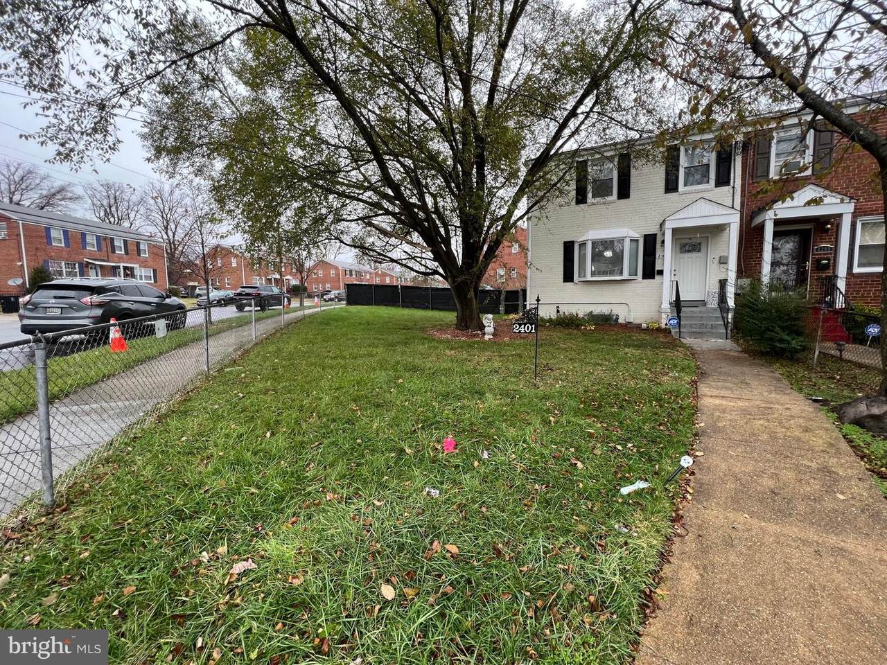 2401 Kenton Place - Photo 1