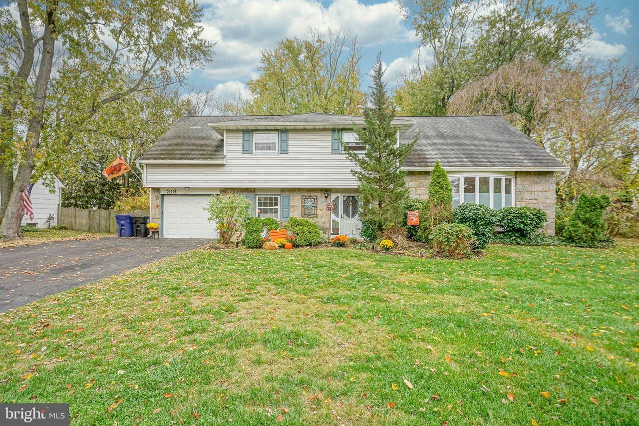 318 White Birch Drive - Photo 1