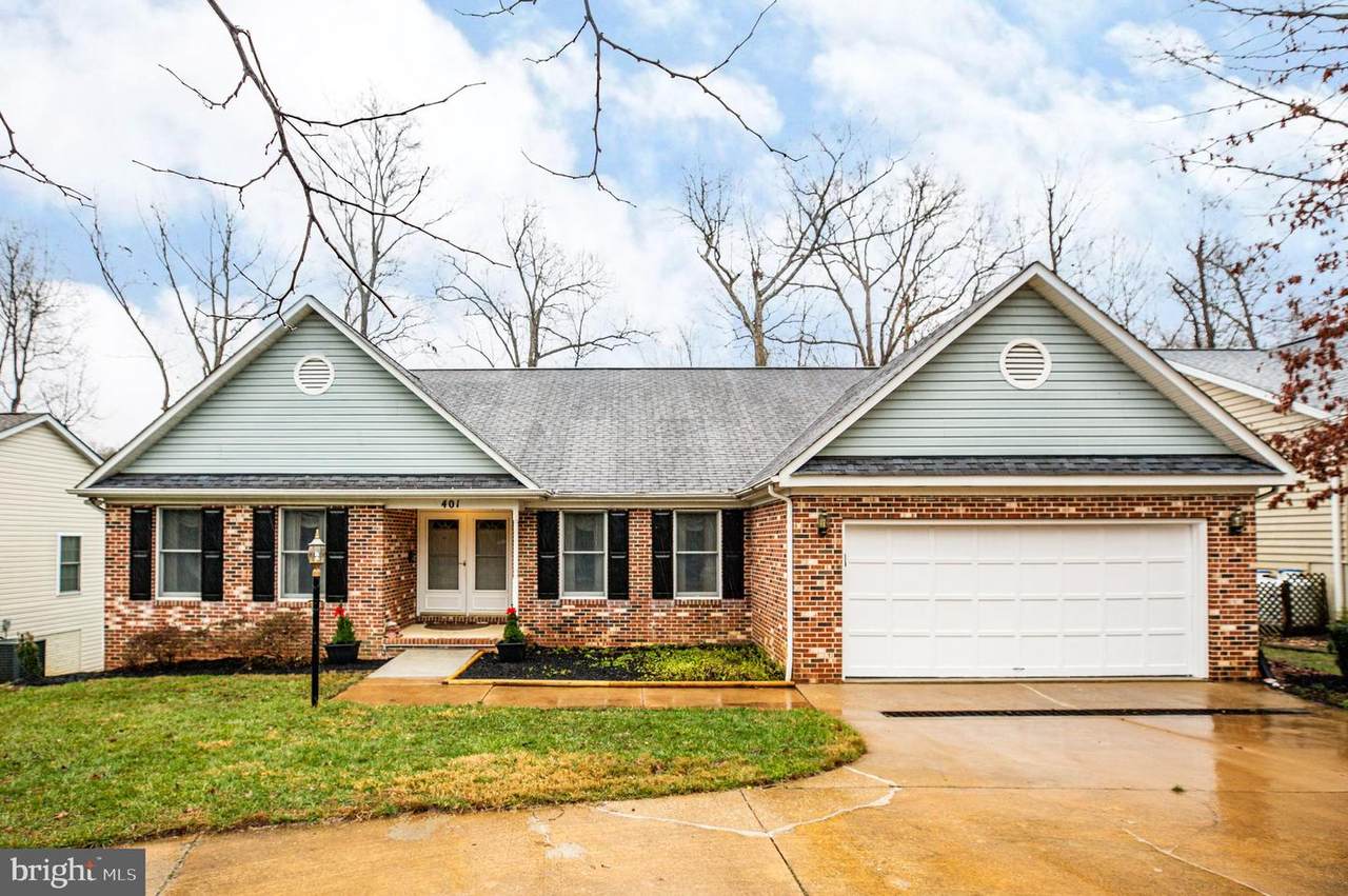 401 Monticello Circle - Photo 1