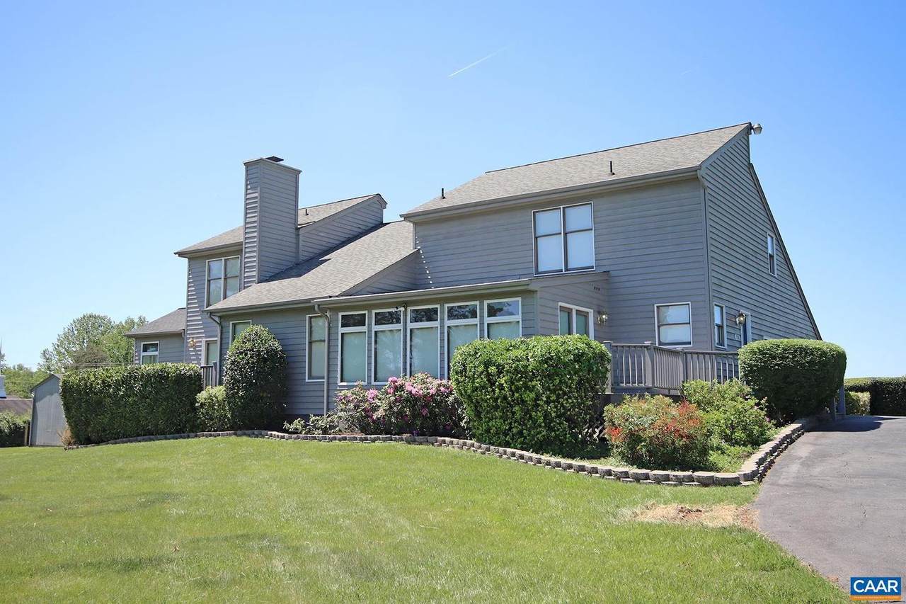 2413 Wakefield Rd - Photo 1