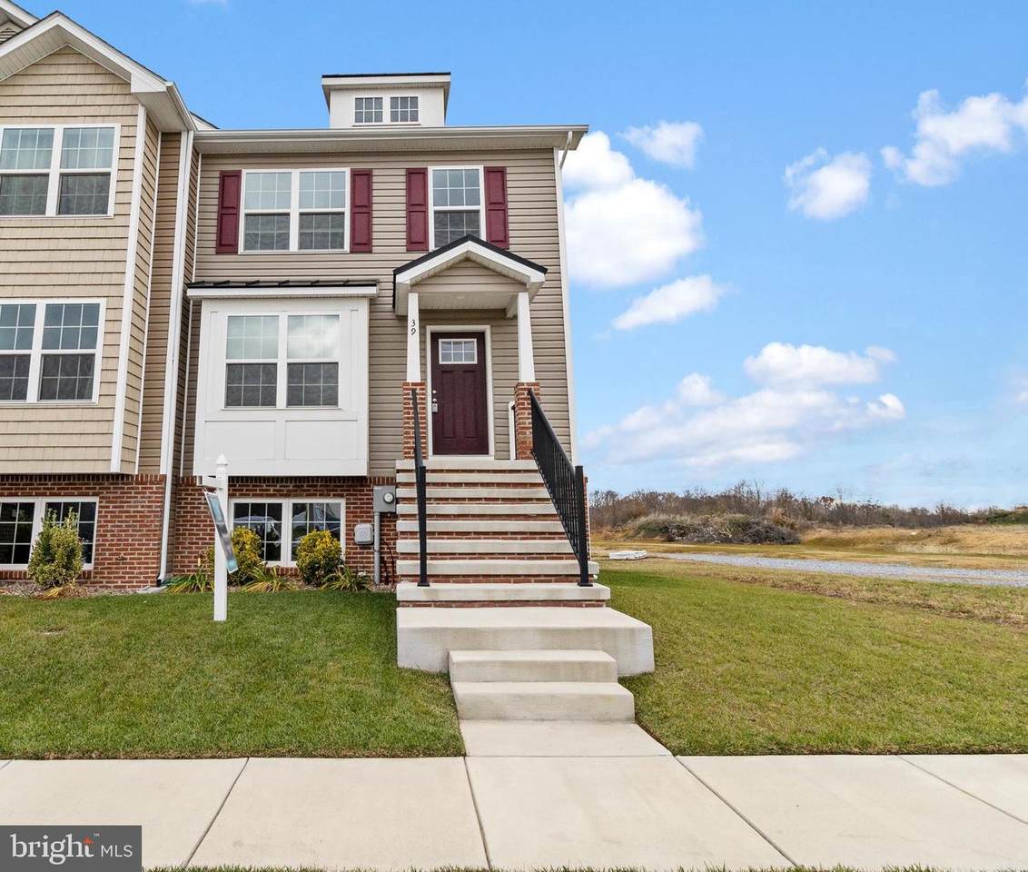 39 Heritage Hills Drive - Photo 1