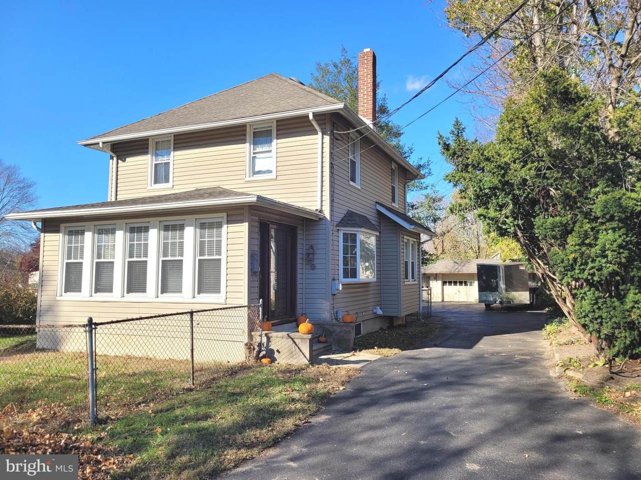 215 Clifton Avenue - Photo 1