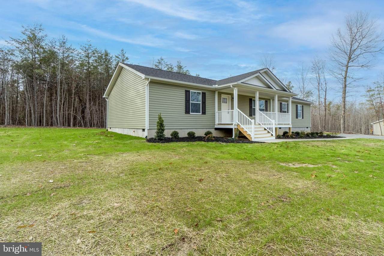 125 Hotchkiss Drive - Photo 1