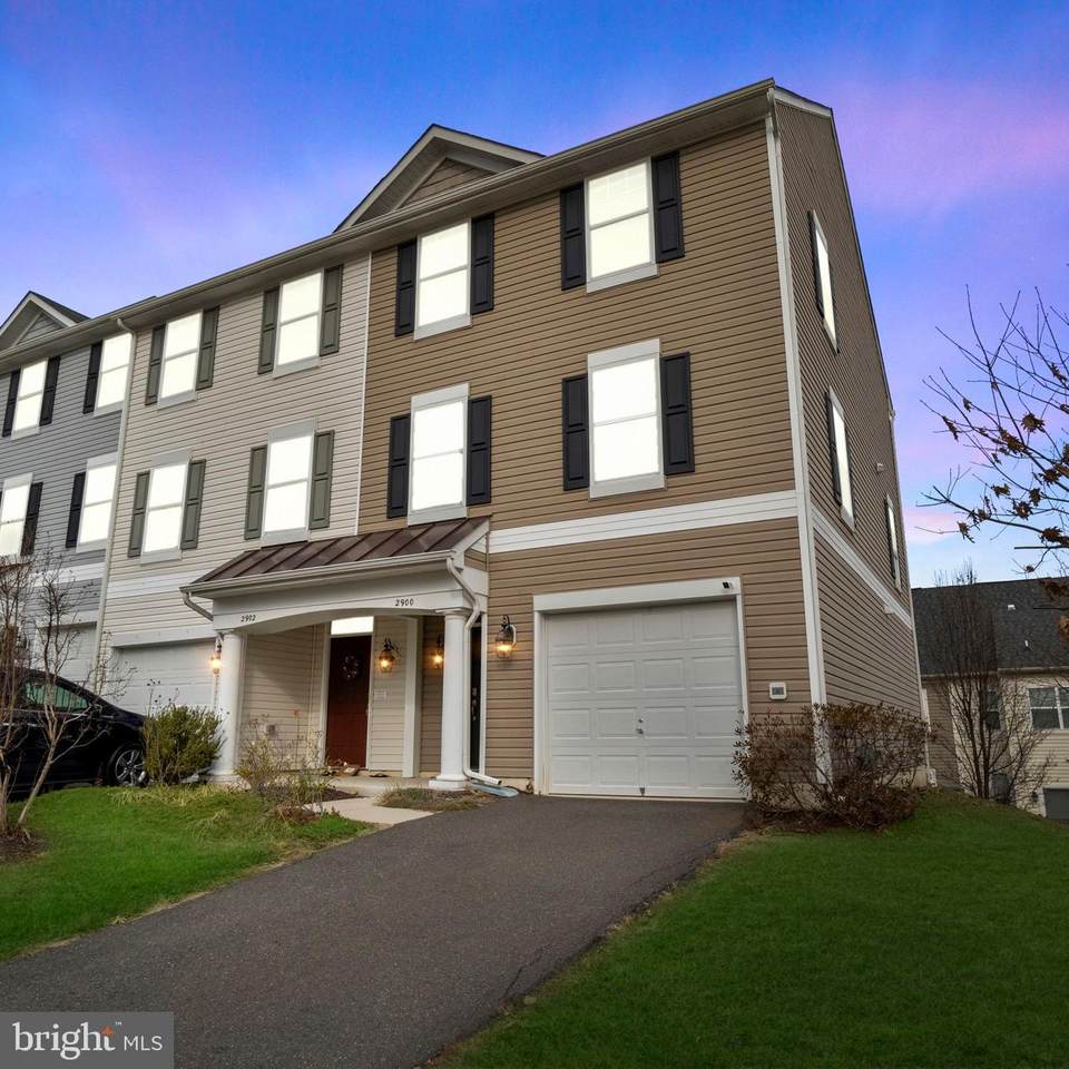 2900 Truffle Oak Place - Photo 1