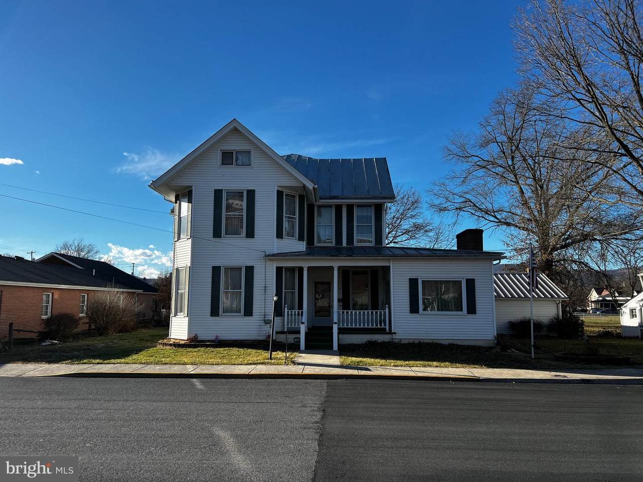 206 Elm Street - Photo 1