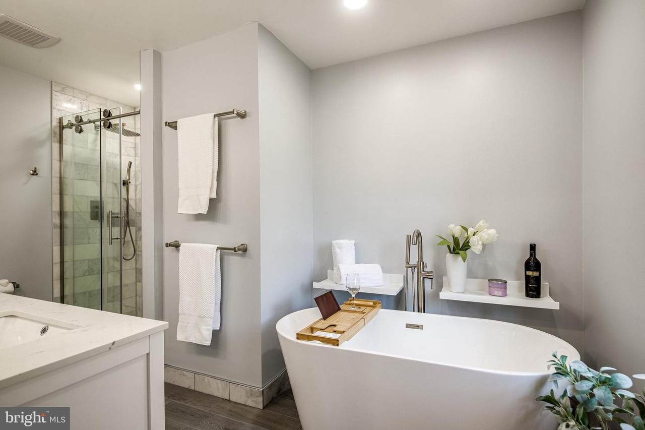 2052 Eakins Court - Photo 1