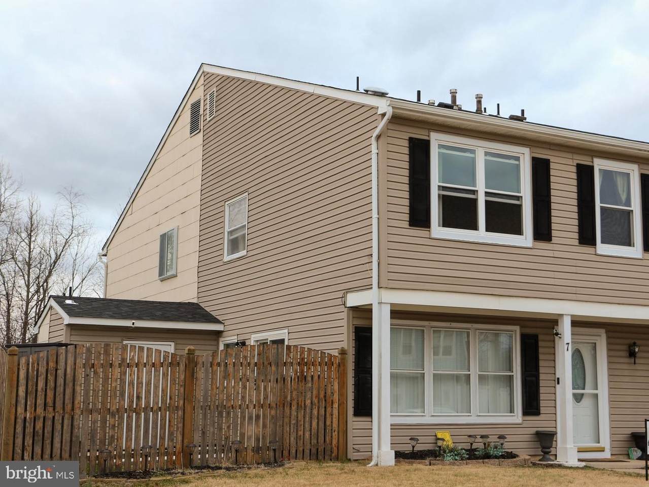 7 Logan Court - Photo 1