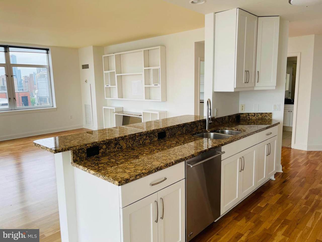 440 Broad Street - Photo 1