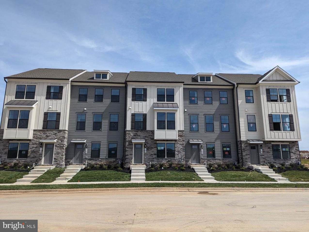 362 Tiller Street - Photo 1