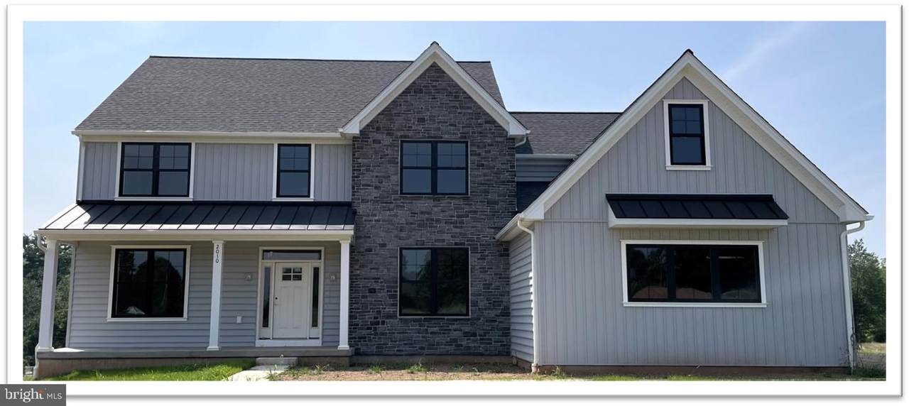 2010 Sunrise Drive - Photo 1