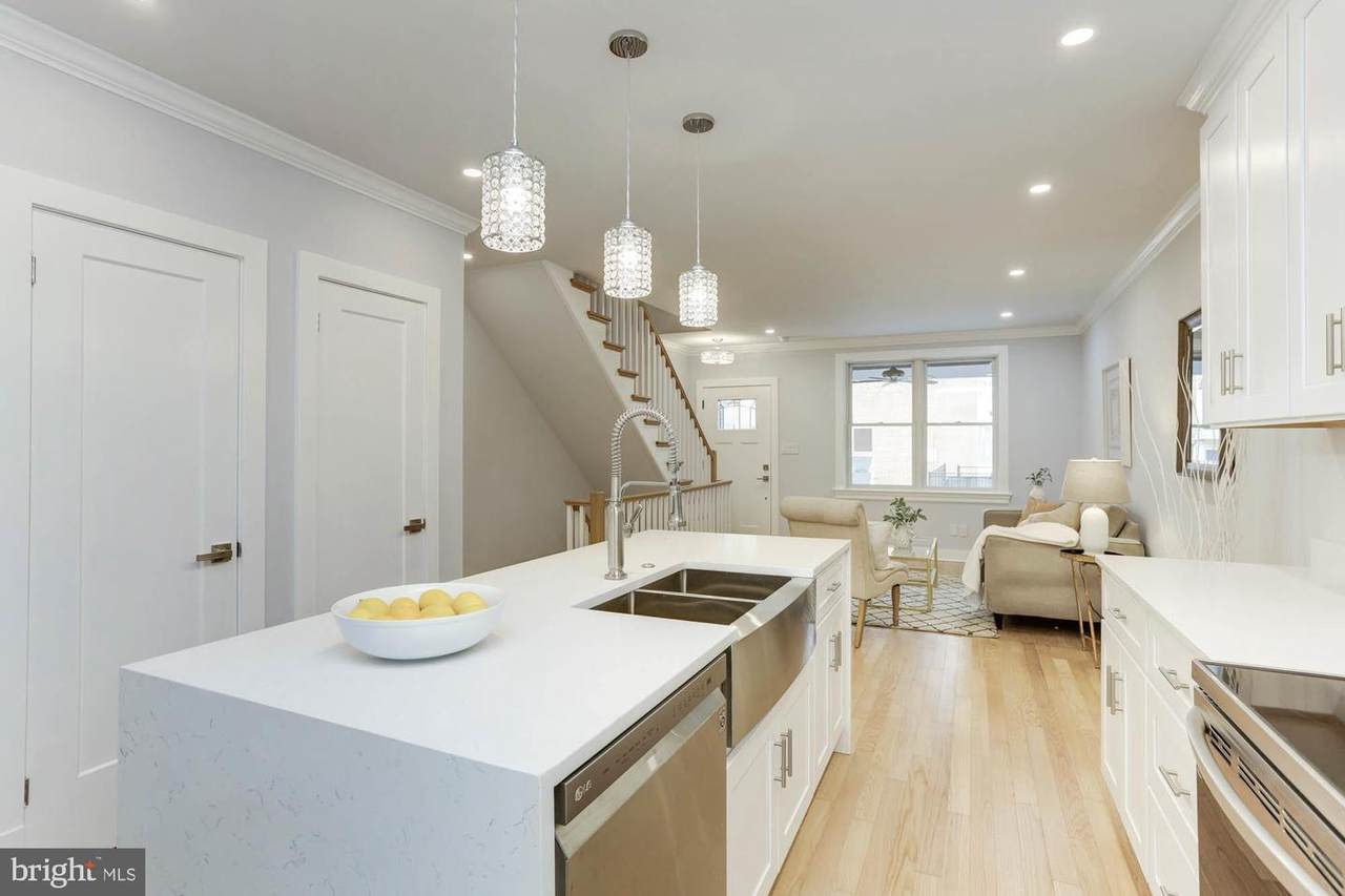 1839 E Street - Photo 1