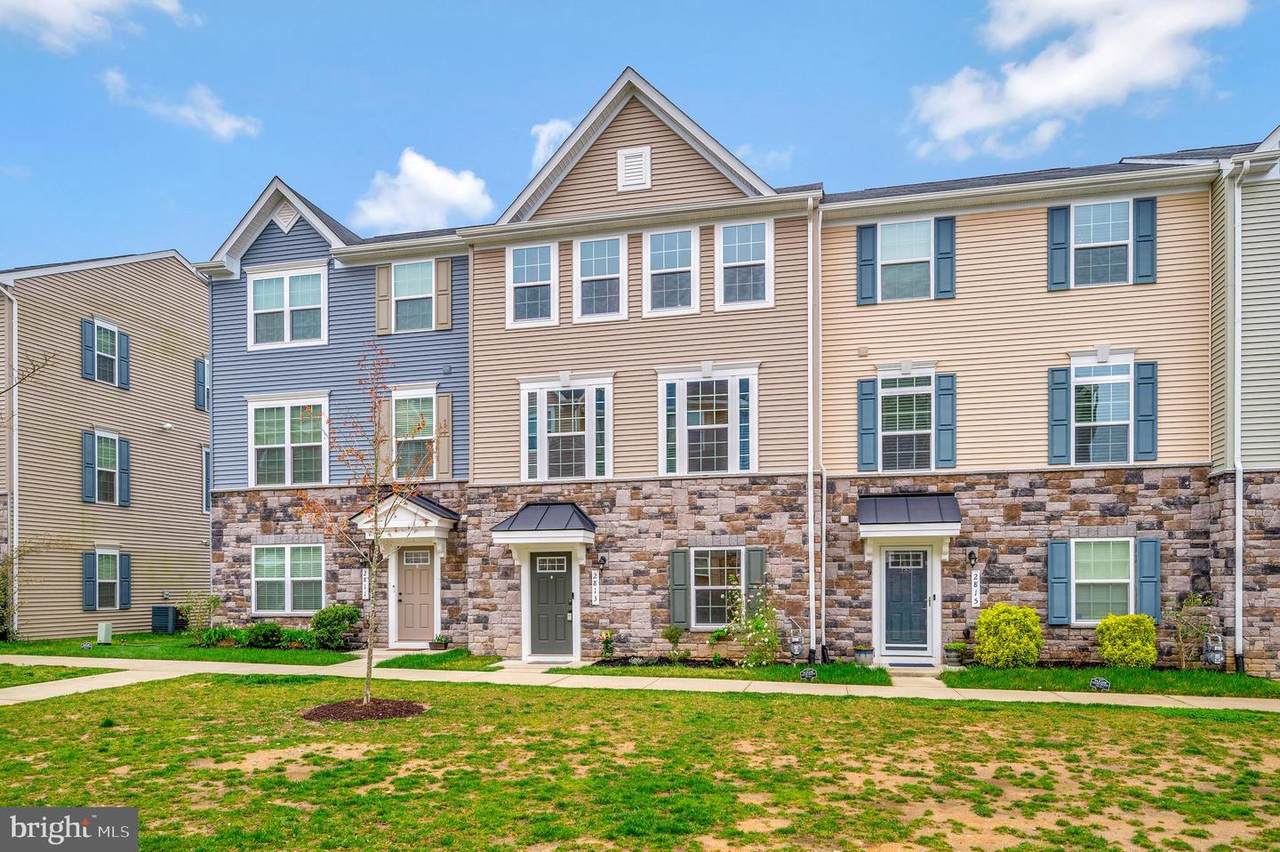 2813 Wheatland Station Way - Photo 1