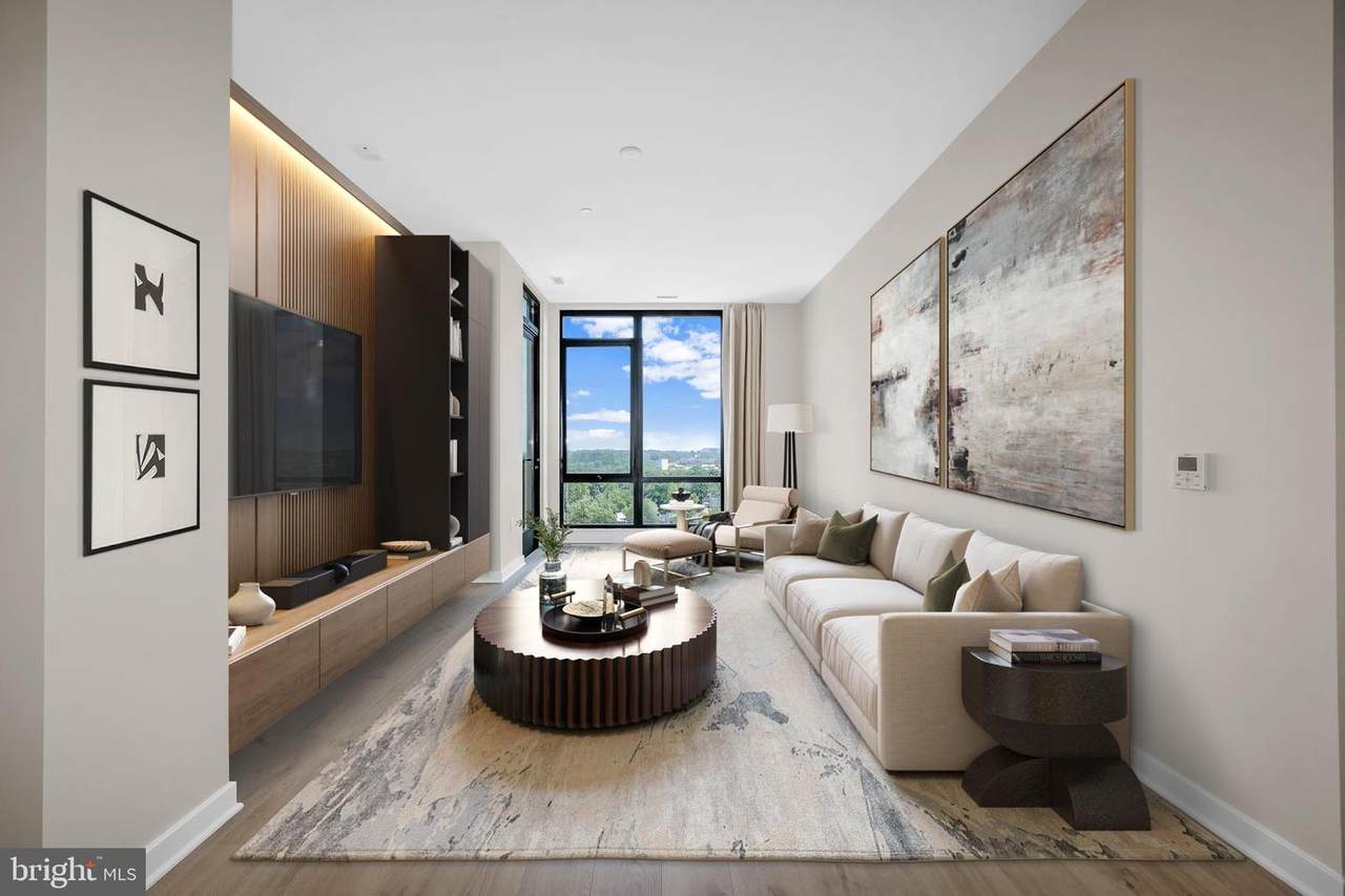 255 W. Falls Station Boulevard - Photo 1